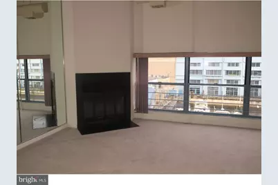 3 N Columbus Boulevard #405, Philadelphia, PA 19106 - Photo 2