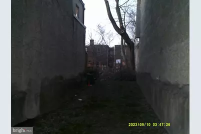 1529 W Cayuga Street, Philadelphia, PA 19140 - Photo 2