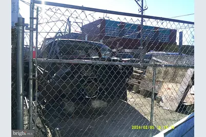 268 W Wensley Street, Philadelphia, PA 19140 - Photo 2