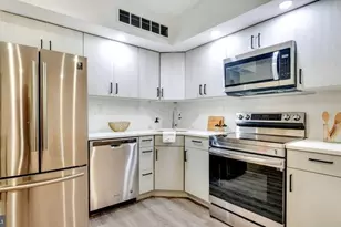 4419 Ludlow St, Philadelphia, PA 19104 - Photo 6