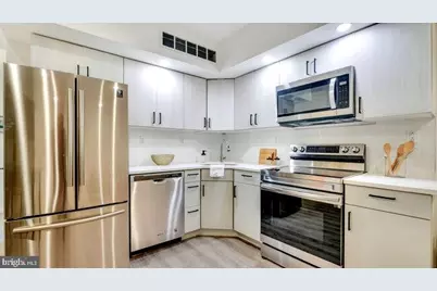 4419 Ludlow Street #206, Philadelphia, PA 19104 - Photo 6