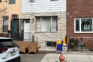 823 Jackson St, Philadelphia, PA 19148 - Photo 1