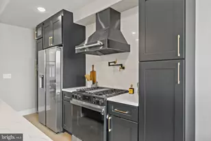 1810 E Moyamensing St, Philadelphia, PA 19148 - Photo 8