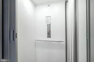 2002 Renaissance Walk, Philadelphia, PA 19145 - Photo 60