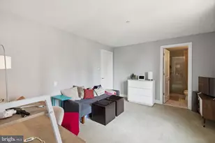 1701 Locust St, Philadelphia, PA 19103 - Photo 18