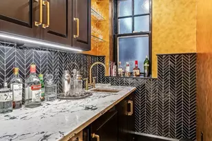 1827 Delancey Pl, Philadelphia, PA 19103 - Photo 16