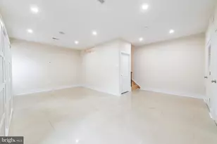 629 S 13th St, Philadelphia, PA 19147 - Photo 50