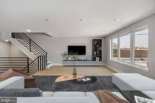 1811 S Orianna St, Philadelphia, PA 19148 - Photo 2