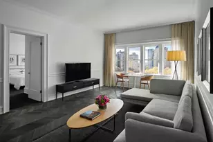 135 S 18th St, Philadelphia, PA 19103 - Photo 2