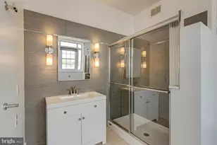 1201 S 5th St, Philadelphia, PA 19147 - Photo 48