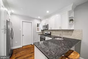 1534 S Bambrey St, Philadelphia, PA 19146 - Photo 8