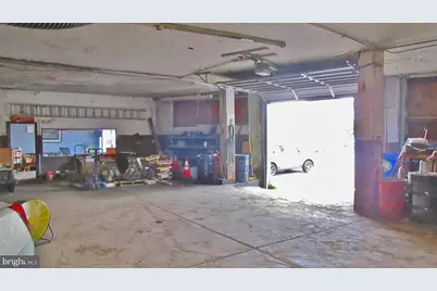 1622 W Passyunk Avenue, Philadelphia, PA 19145 - Photo 14