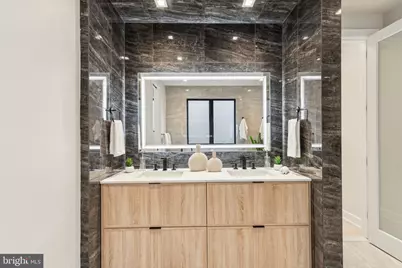 338 S Hicks Street, Philadelphia, PA 19102 - Photo 22