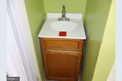 122 E Meehan Avenue, Philadelphia, PA 19119 - Photo 12