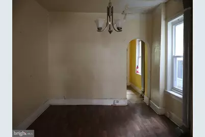 122 E Meehan Avenue, Philadelphia, PA 19119 - Photo 8