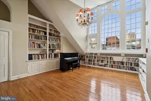 905 Clinton St, Philadelphia, PA 19107 - Photo 4