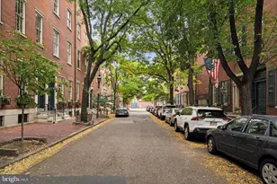 905 Clinton St, Philadelphia, PA 19107 - Photo 2