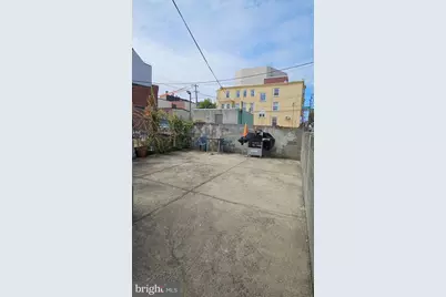 1542 N 15th Street, Philadelphia, PA 19121 - Photo 28