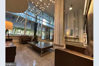 604 S Washington Square #1313, Philadelphia, PA 19106 - Photo 2