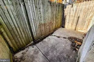 1937 S Croskey St, Philadelphia, PA 19145 - Photo 10