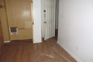 327 E Haines St, Philadelphia, PA 19144 - Photo 8