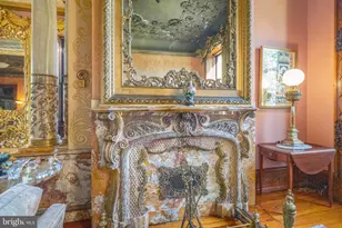 2201 Green St, Philadelphia, PA 19130 - Photo 10