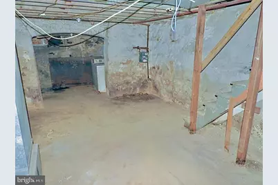 2547 Bonaffon Street, Philadelphia, PA 19142 - Photo 34