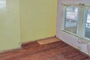 2547 Bonaffon St, Philadelphia, PA 19142 - Photo 6