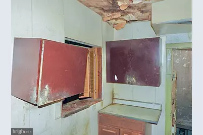 2547 Bonaffon Street, Philadelphia, PA 19142 - Photo 16