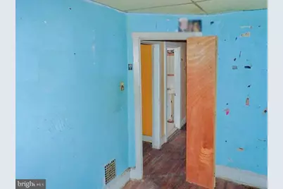 2547 Bonaffon Street, Philadelphia, PA 19142 - Photo 18