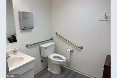 536 W Walnut Lane REAR #1, Philadelphia, PA 19128 - Photo 10