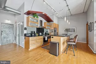 314-22 N 12th St, Philadelphia, PA 19107 - Photo 2