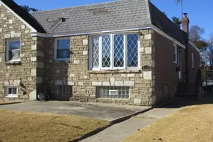 8816 Bradford St, Philadelphia, PA 19115 - Photo 2