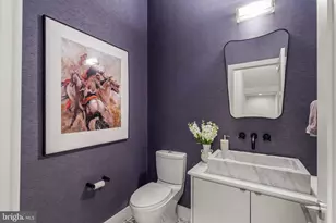 249 S 24th St, Philadelphia, PA 19103 - Photo 8