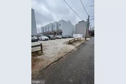 524 Edgley Street, Philadelphia, PA 19122 - Photo 2