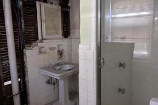7009 Lincoln Dr, Philadelphia, PA 19119 - Photo 6