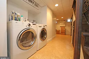 1111 Earl St, Philadelphia, PA 19125 - Photo 50