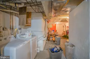 2542 W Girard Ave, Philadelphia, PA 19130 - Photo 38