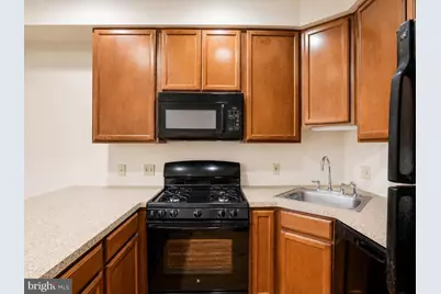 2542 W Girard Avenue, Philadelphia, PA 19130 - Photo 10