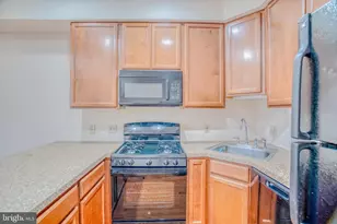 2542 W Girard Ave, Philadelphia, PA 19130 - Photo 8