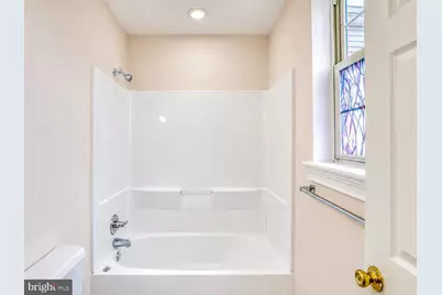 2542 W Girard Avenue, Philadelphia, PA 19130 - Photo 14