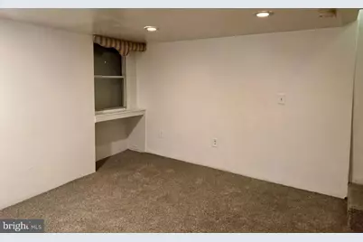 318 W Godfrey Avenue, Philadelphia, PA 19120 - Photo 20