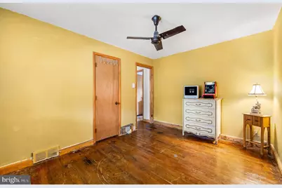 7215 Guyer Avenue, Philadelphia, PA 19153 - Photo 16