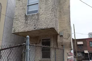 2016 Manton St, Philadelphia, PA 19146 - Photo 6