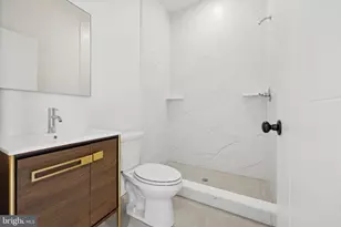 1432 S Napa St, Philadelphia, PA 19146 - Photo 18