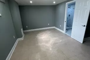 1353 Fanshawe St, Philadelphia, PA 19111 - Photo 24