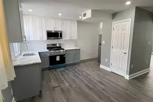 1353 Fanshawe St, Philadelphia, PA 19111 - Photo 8