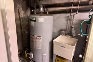 2240 S 12th St, Philadelphia, PA 19148 - Photo 22