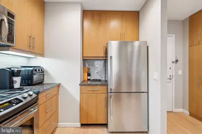 1425 Locust Street #5F, Philadelphia, PA 19102 - Photo 26