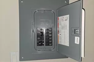 2220 Bonaffon St, Philadelphia, PA 19142 - Photo 12